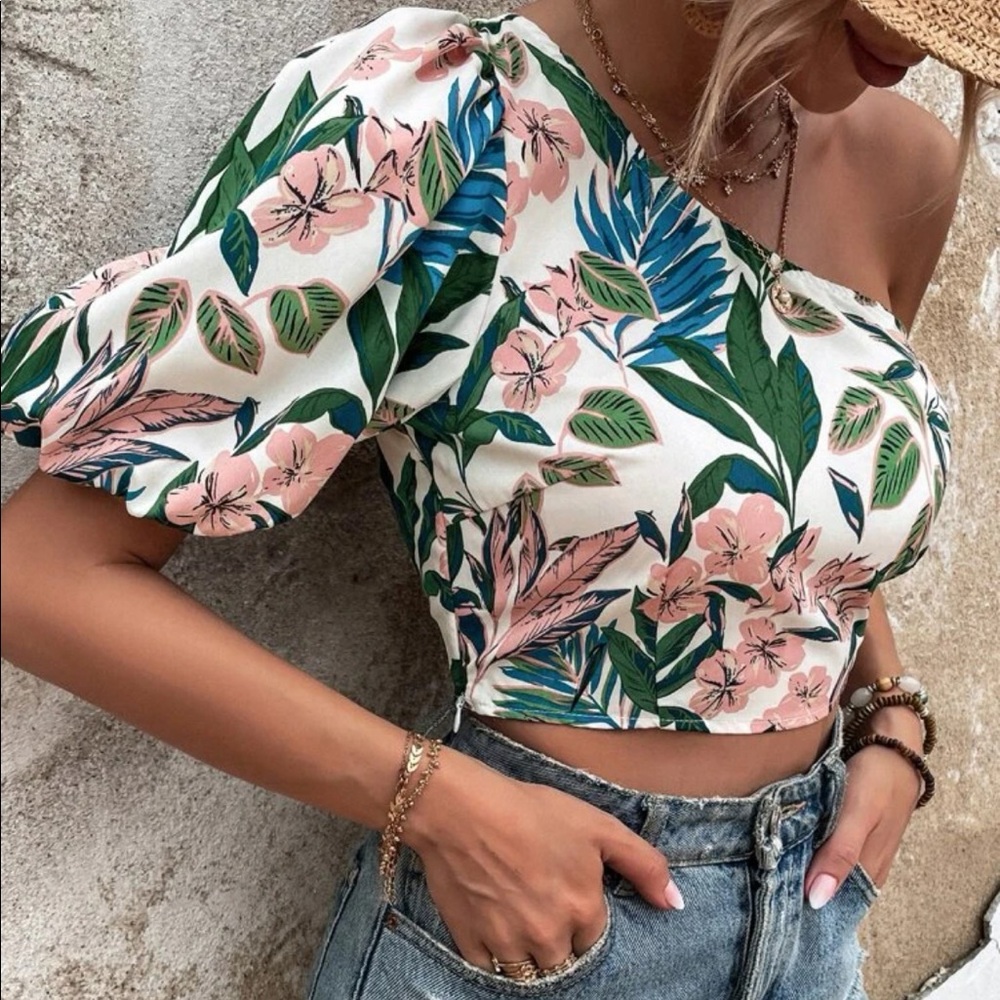 Boho floral print one shoulder cropped blouse